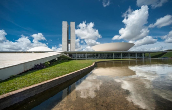 Projeto prop�e nova regra para liberar FGTS na compra de outro im�vel